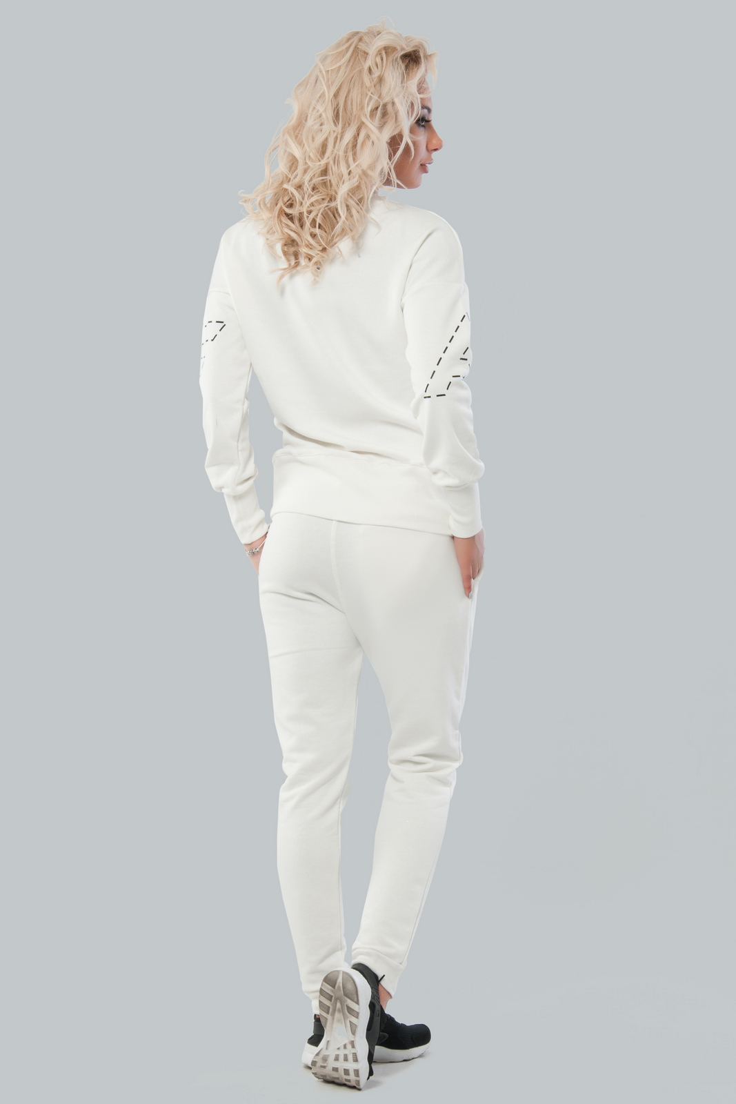 Белый спортивный костюм 2022 женский